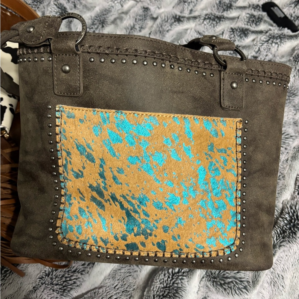 Elegant Tan and Blue Women's Tote